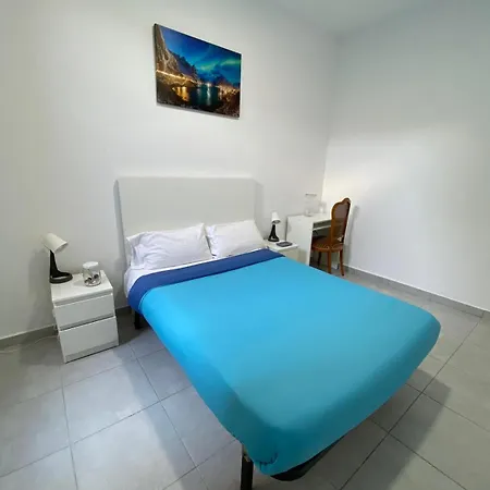 Habitacion Para Tu Estadia Corta En Bcn *