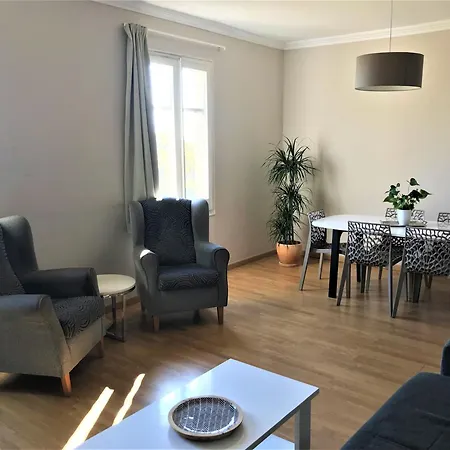 The Family Host - Lost Garden Ciutadella Park Apartment *