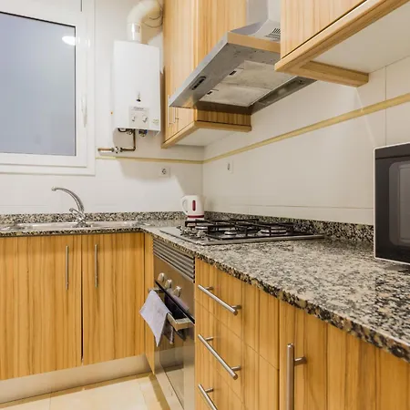 The Family Host - Lost Garden Ciutadella Park Apartment