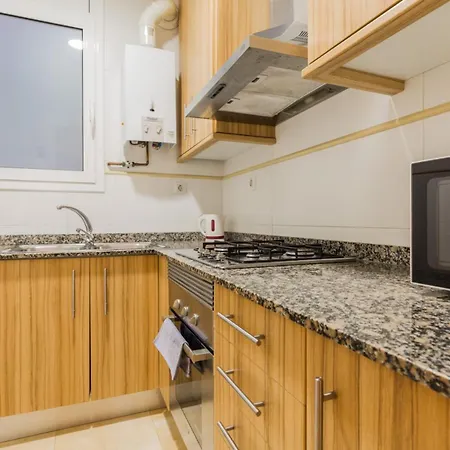 The Family Host - Lost Garden Ciutadella Park Apartment Barcelona