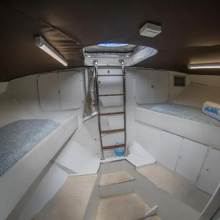 Botel Boat Aloha