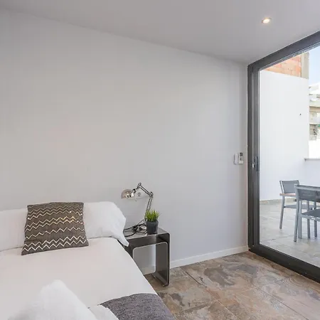 My Space Brand New In City Center Apartment