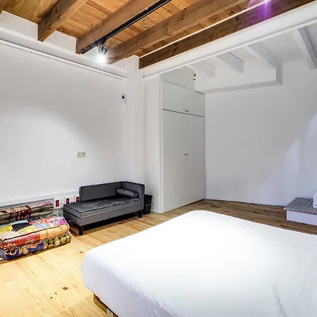 Bonita Casa En Parc Guell Holiday home *