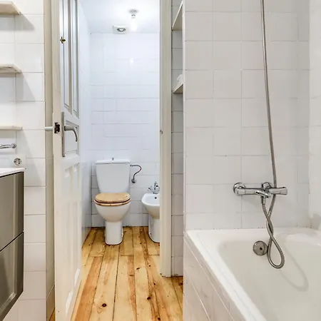 Holiday home Bonita Casa En Parc Guell Barcelona