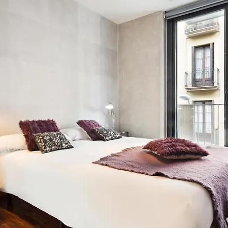 My Space Emirates - Executive With Private Balcony Apartment Barcelona