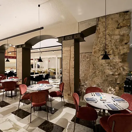 Catalonia Plaza Catalunya Hotel 4*