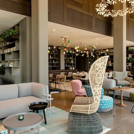 One Barcelona-ciutadella Hotel
