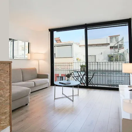 Chic And Modern In Gracia * Барселона