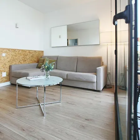 Chic And Modern In Gracia Барселона