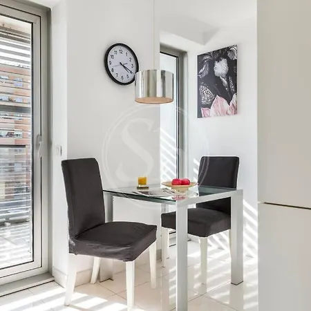 Apartament Beachfront With Terrace *