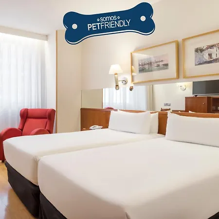 Отель Ilunion Les Corts Spa