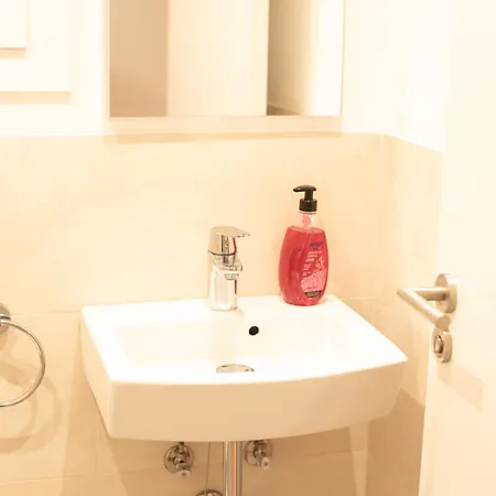 Hostel By Universitat Barcelona
