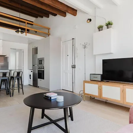 Blueground Galvany Furnished Penthouse Bcn-135 * Barcelona