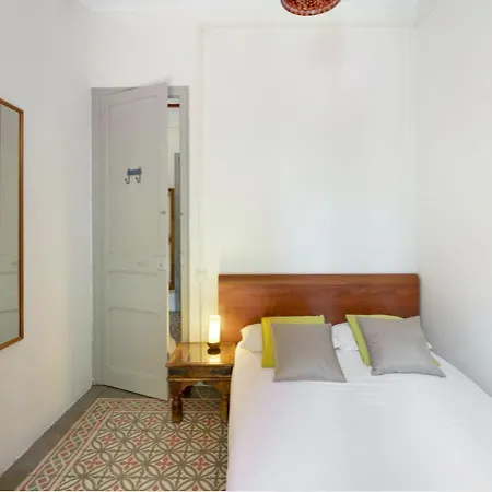 Great In Sagrada Familia With Balcony Appartement