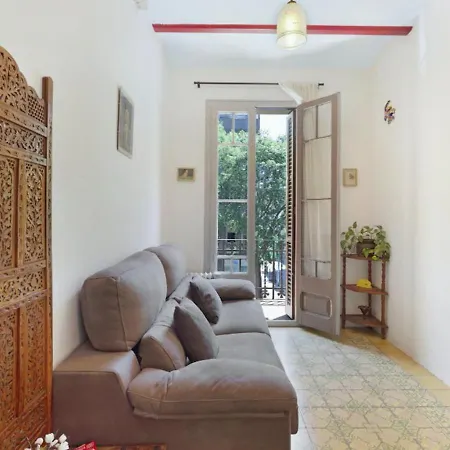 Great In Sagrada Familia With Balcony * Barcelona