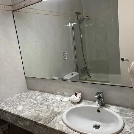 Πανσιόν Iznajar 2*
