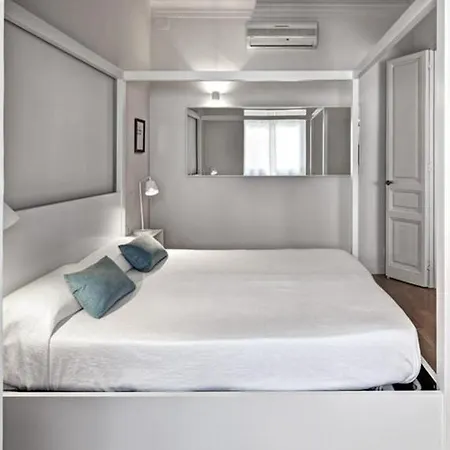 One Bedroom Center