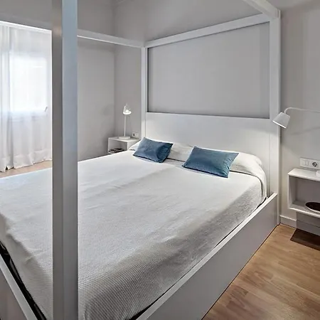 One Bedroom Center *