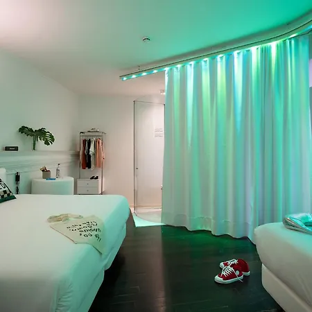 Hotel Chic & Basic Born Boutique