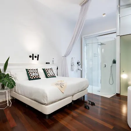 Hotel Chic & Basic Born Boutique 3*