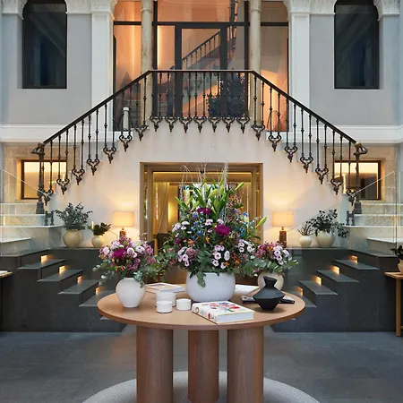H10 Urquinaona Plaza (adults Only) Hotel