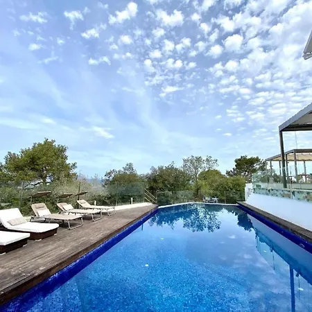 Aya House Semesteranläggning (resort) Barcelona