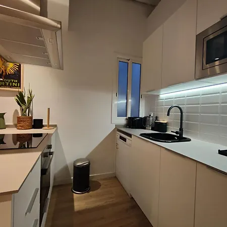 2br Central Location Barcelona
