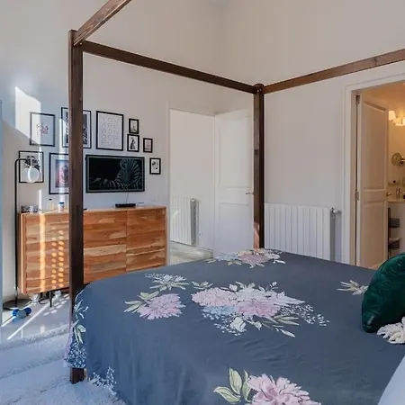 Lux 3 Bed 2 Bath Near Park, Metro, Museums In Born Apartamento