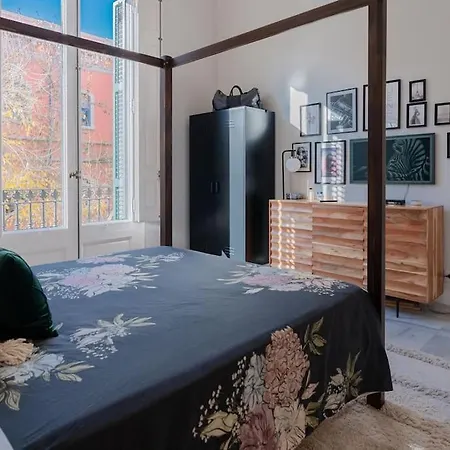 Lux 3 Bed 2 Bath Near Park, Metro, Museums In Born