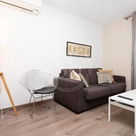 Apartment Familiar Cerca De Sagrada Familia *