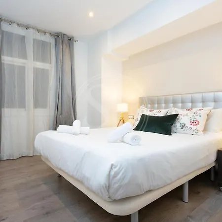 Familiar Cerca De Sagrada Familia Apartment Barcelona