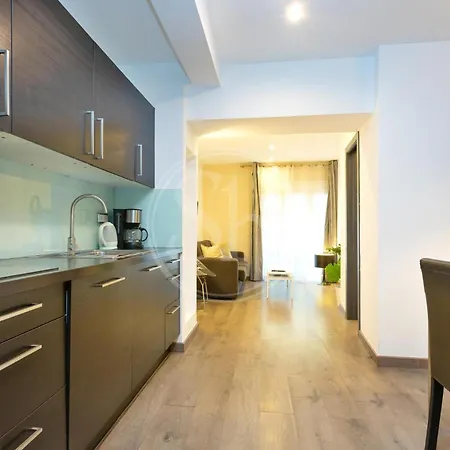 Familiar Cerca De Sagrada Familia Apartment *