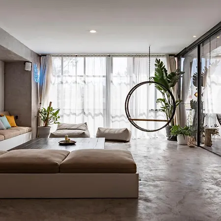Luxury Close To The Apartment