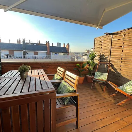 Penthouse With Private Terrace In The Center Barcelona