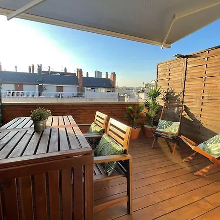 Penthouse With Private Terrace In The Center Barcelona