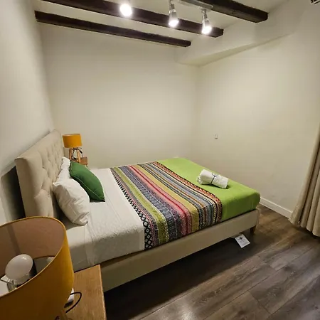 Family Flat Near Ramblas Bcn 5 *