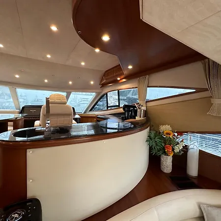 Yacht Pegasus Ii Botel Barcelona