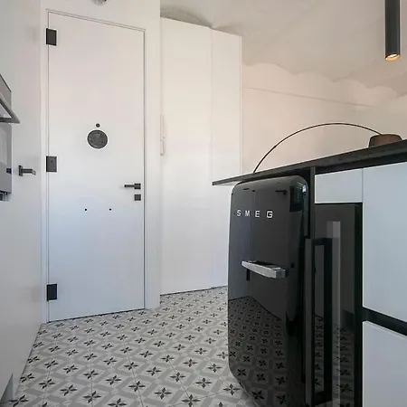 Awesome Stylish Flat Barceloneta Apartment