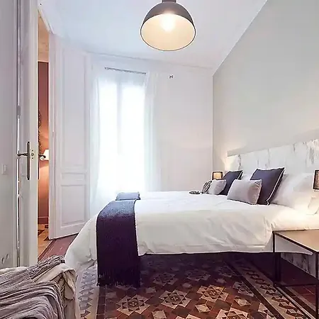 Flateli Universitat * Barcelona