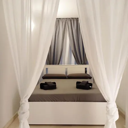 Apartment-loft Sagrada Famila L5 Metro Exit Barcelona