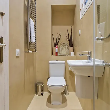Flateli Universitat Apartment Barcelona