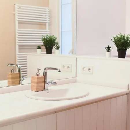 Sagrada Familia Private Albergue Barcelona