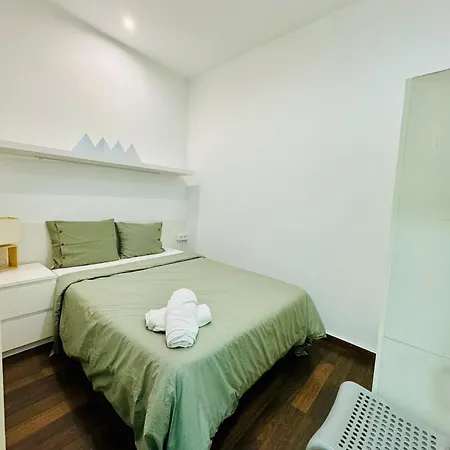 042 Center Barca 4 2 巴塞罗那