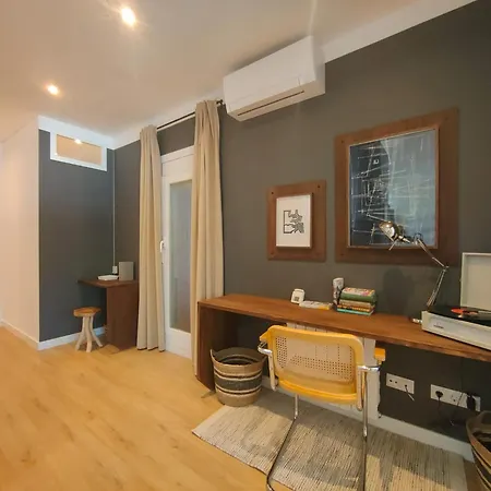 2br Central Location Barcelona