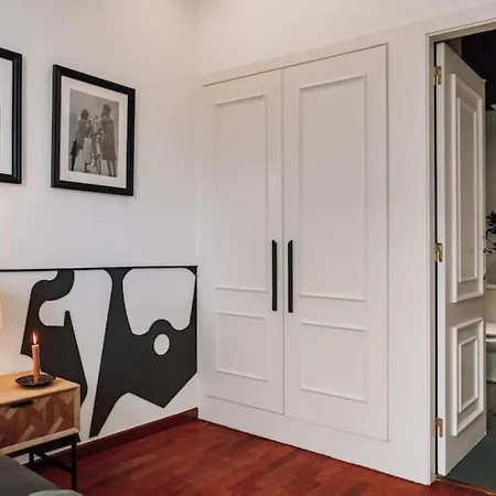 Lägenhet Kamina - 2 Bedroom In Passeig De Gracia Barcelona