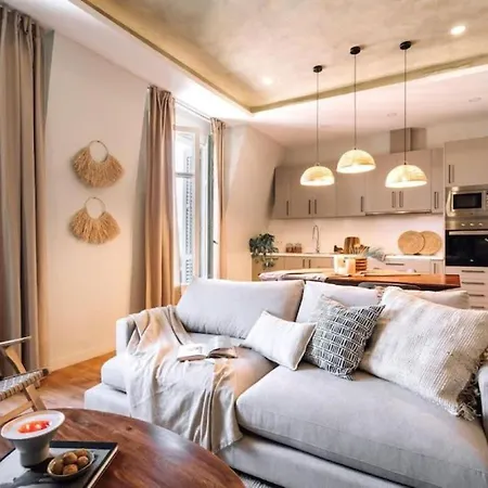 Salonga - 1 Bedroom And Balcony In Eixample Esquerra *