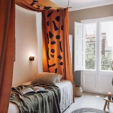 Hemba - 3 Bedroom And Balcony In Gracia Apartment Barcelona