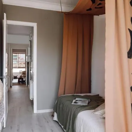 Apartment Hemba - 3 Bedroom And Balcony In Gracia