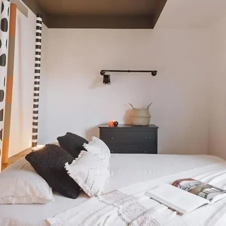 Babinga - 3 Bedroom And Balcony In Eixample Esquerra *