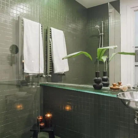 Kakwa - 2 Bedroom And Balcony Eixample Esquerra Apartment